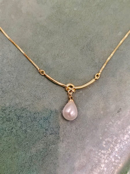 pearl drop necklace