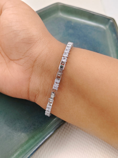 silver solitaire bracelet