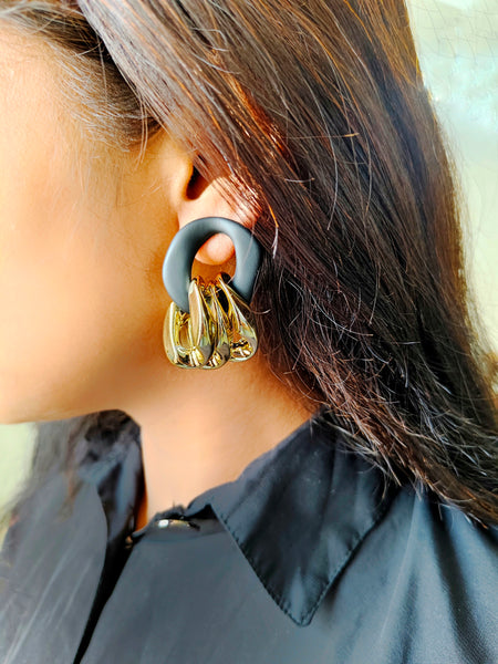 Kavya Gold Black Earrings