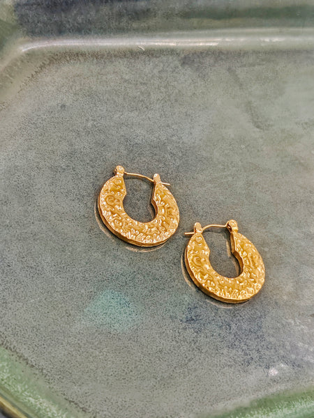 raw gold hoops merasa