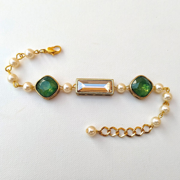 green bracelet