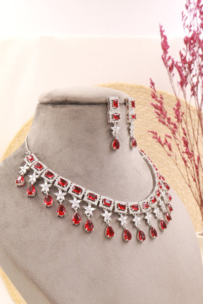 Empress Crimson Necklace Set